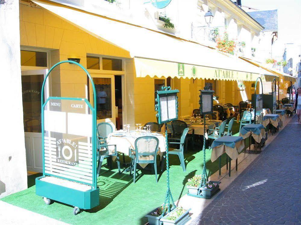 Logis Hotel Restaurant La Boule D'Or Chinon Buitenkant foto