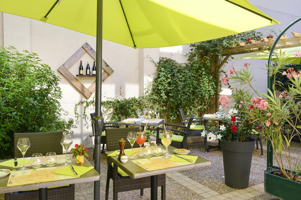 Logis Hotel Restaurant La Boule D'Or Chinon Buitenkant foto